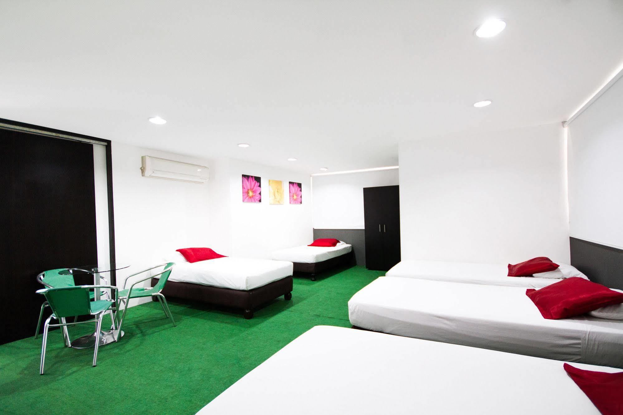 קאלי Aw Hotel Ariston Las Vegas De Granada מראה חיצוני תמונה