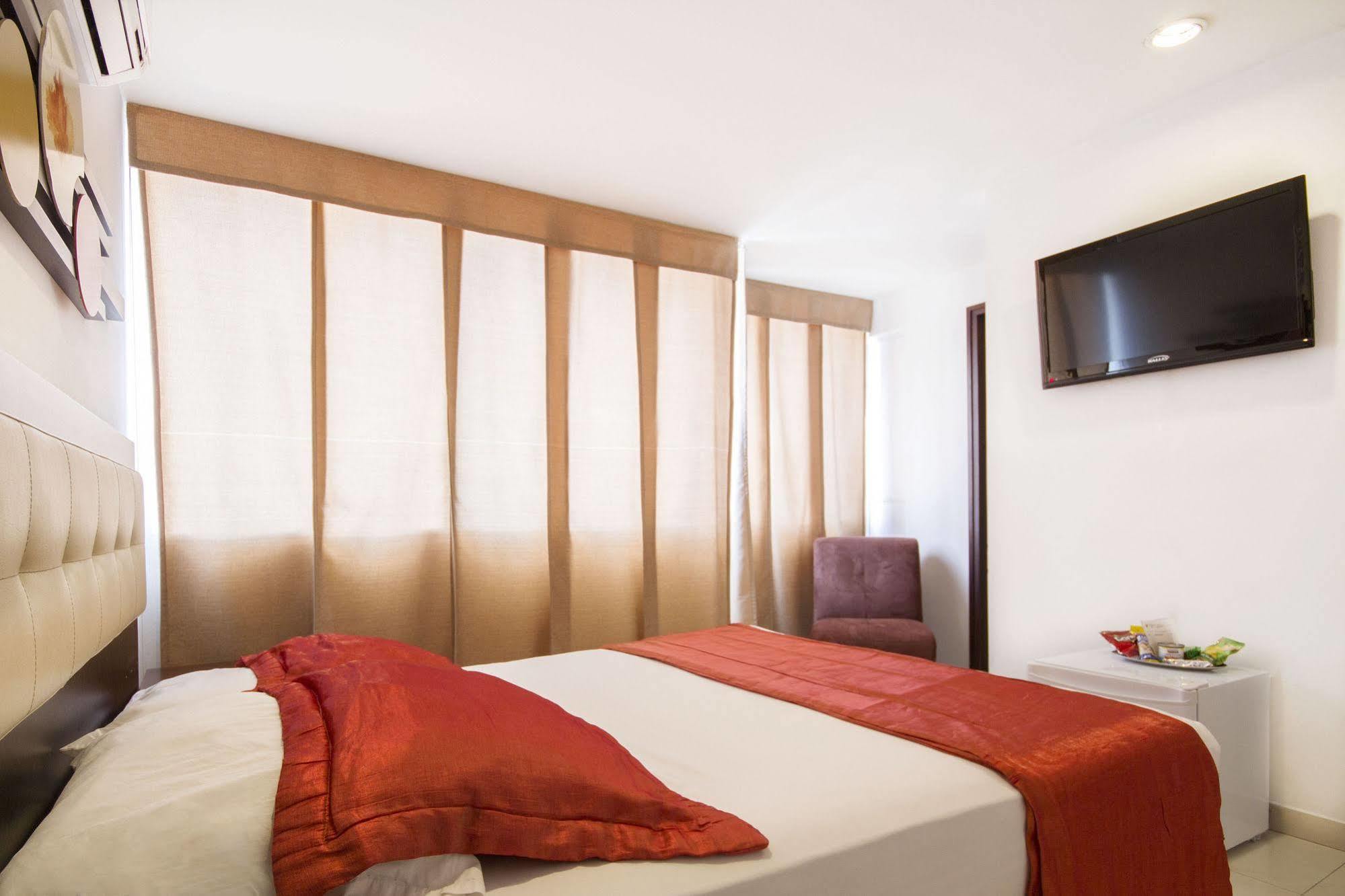 קאלי Aw Hotel Ariston Las Vegas De Granada מראה חיצוני תמונה